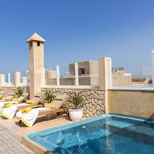 فندق Azur